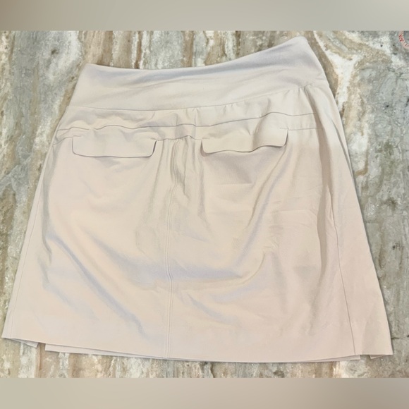 Women’s ATHLETA SoHo skort in Abalone- Size 2 - Picture 4 of 10